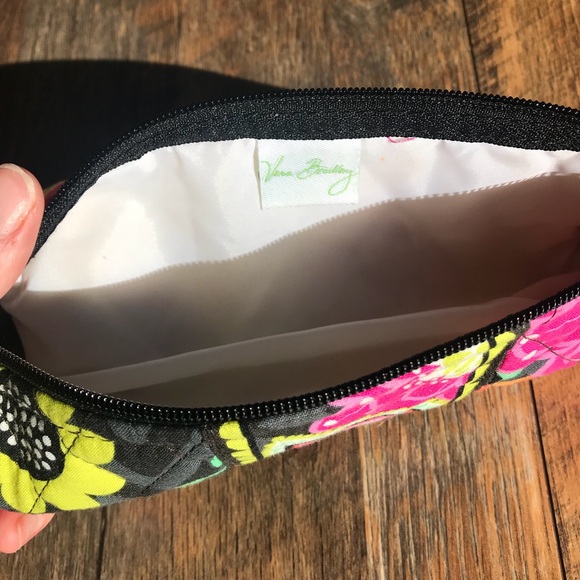 Vera Bradley pencil case - Picture 3 of 3